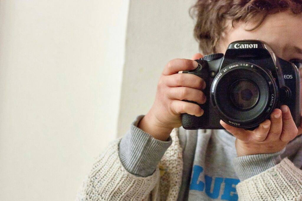 Kid with camera